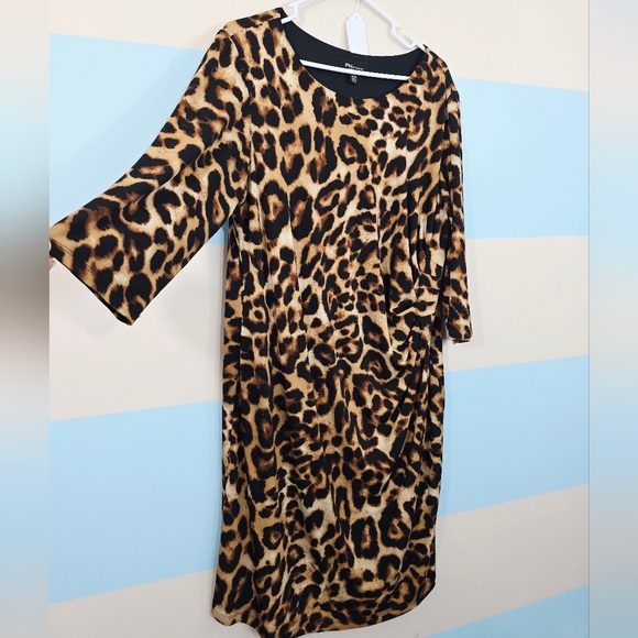 Ronni Nicole Plus Size Leopard Print Midi Dress - Picture 5 of 9